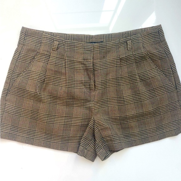 XOXO Pants - Xoxo Plaid pleated shorts
